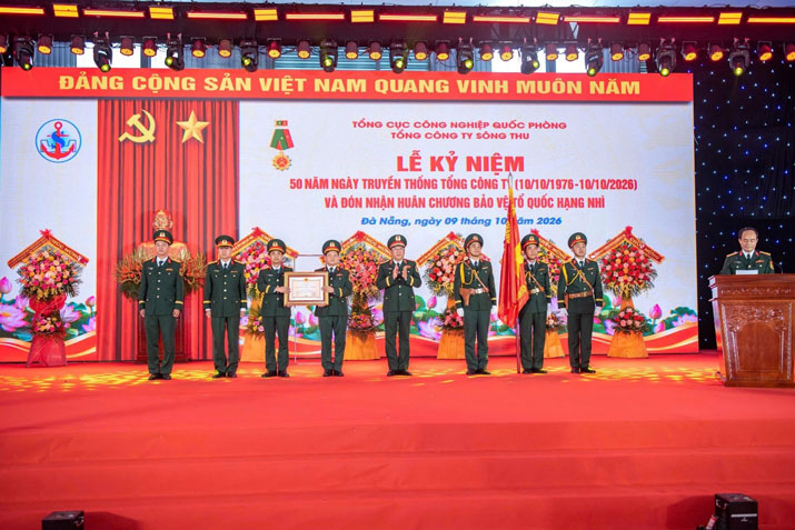 Tổng công ty Sông Thu: đầu tàu đóng mới và sửa chữa phương tiện thủy miền Trung