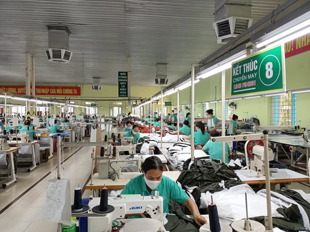 Dệt may Việt Nam tìm hướng nâng cao sức cạnh tranh trước biến động toàn cầu